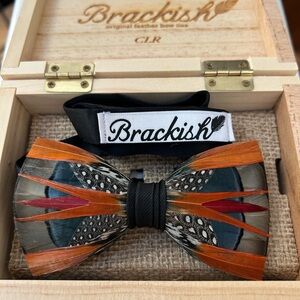 Brackish Mayfly Guinea & Pheasant Feather Bowtie
